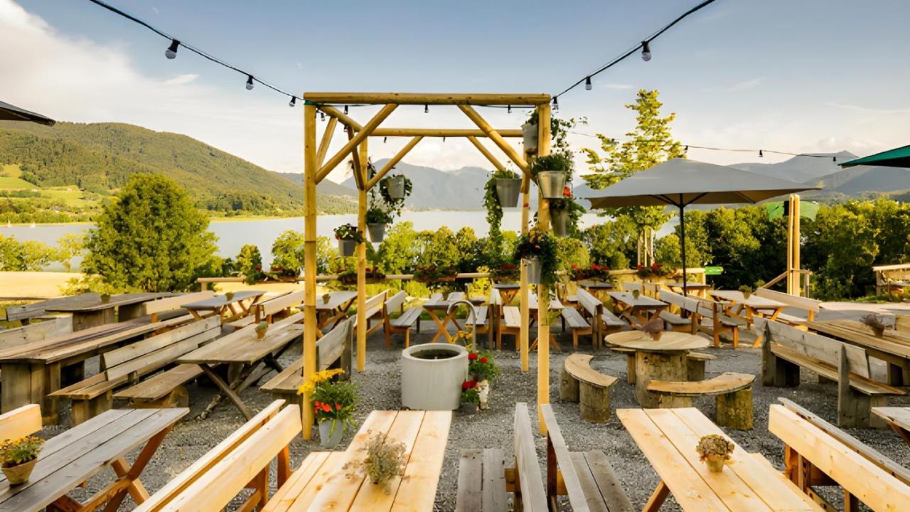 Apartment Kaltenbrunn Serviced Apt Mit Seeblick Am Tegernsee Business & Long Stay Only グミュント・アム・テーガンゼー エクステリア 写真
